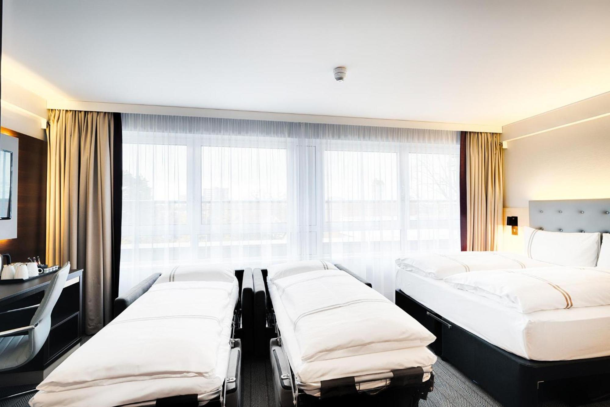 Quadruple Room,1742570920:JPEG